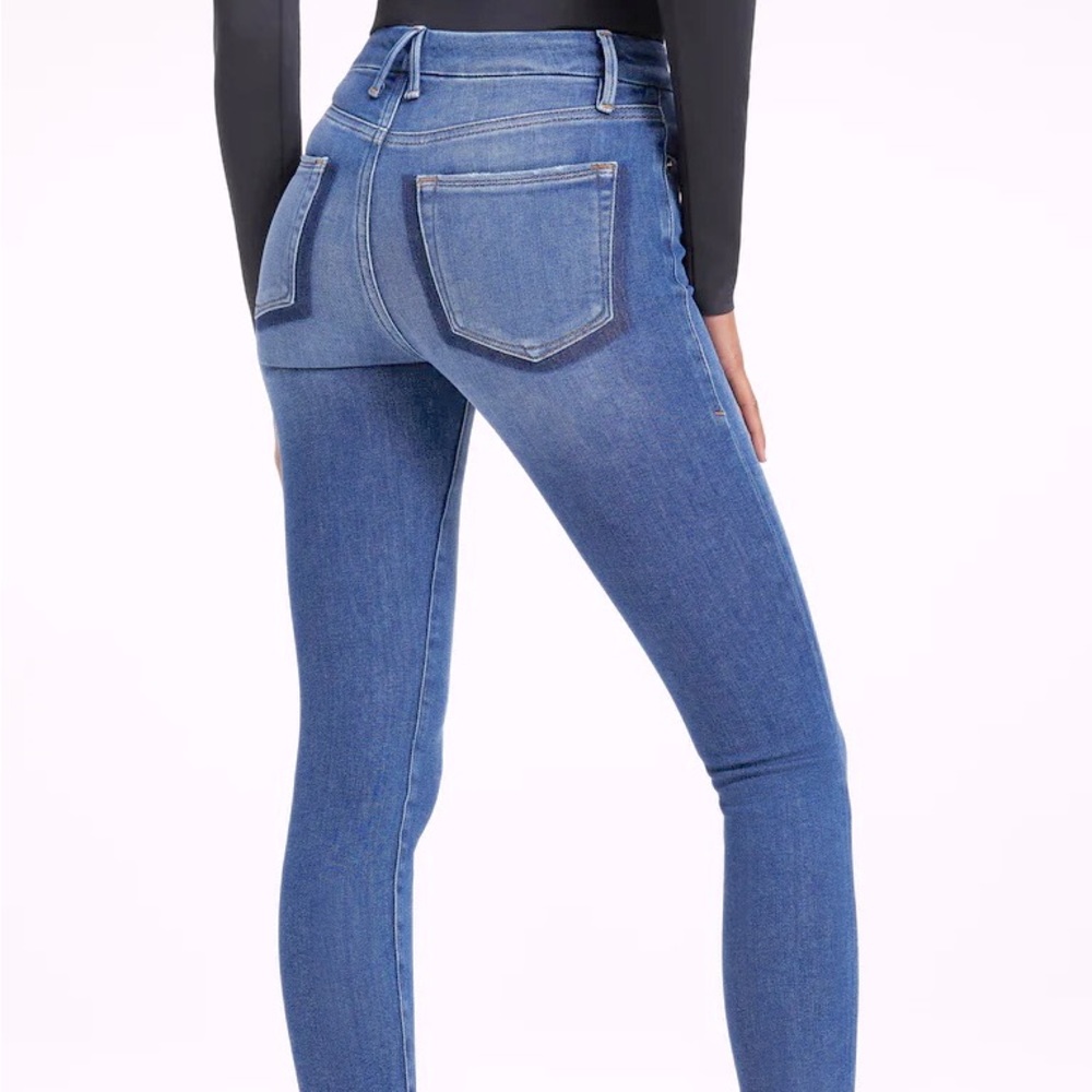EUC Good American Good Waist Shadow Pocket Jeans in Blue391 Size 8